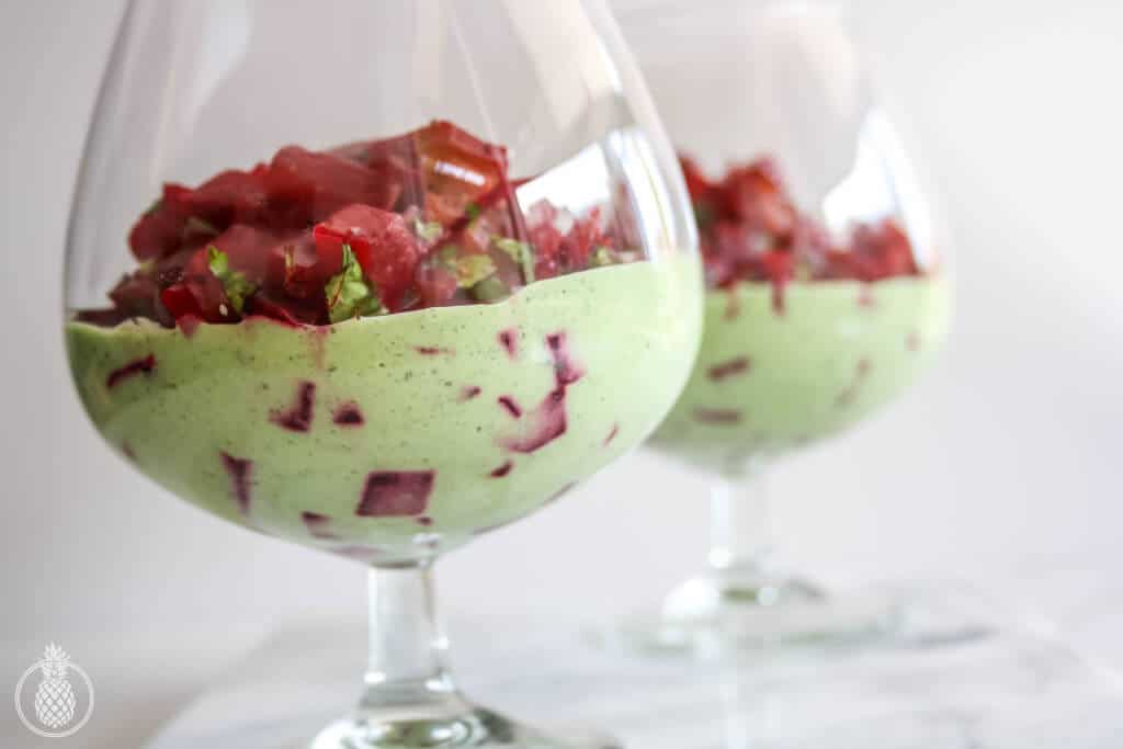 Beets & herbs healthy salad served on green cream || סלט סלק בריא שמוגש על קרם ירקרק 