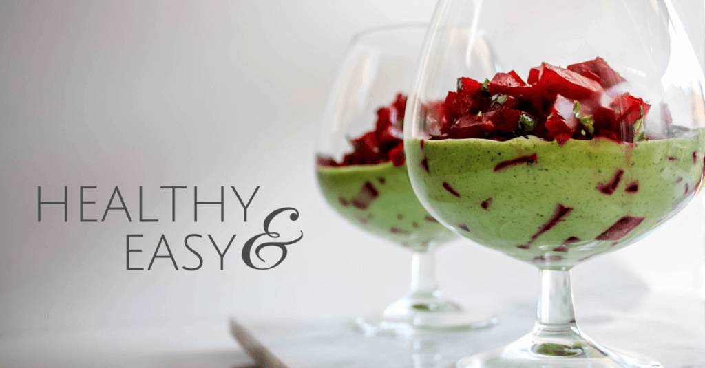 Beets & herbs healthy salad served on green cream || סלט סלק בריא שמוגש על קרם ירקרק