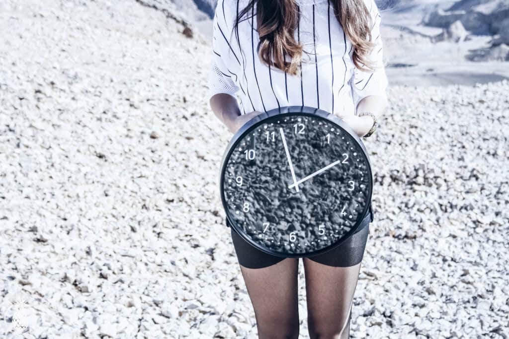 the deserted land photoshoot - winter desert vibes