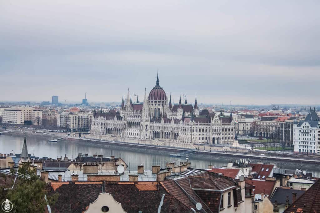 Trip Guide To BUDAPEST, HUNGARY- FLIGHTS, HOTEL, FOOD AND GOOD SPOTS!! = WANDERLUST || מדריך טיול בודפשט, הונגריה - טיפים לטיסות, מלונות, אוכל, קניות, וכל הדברים ששווה לראות בעיר 