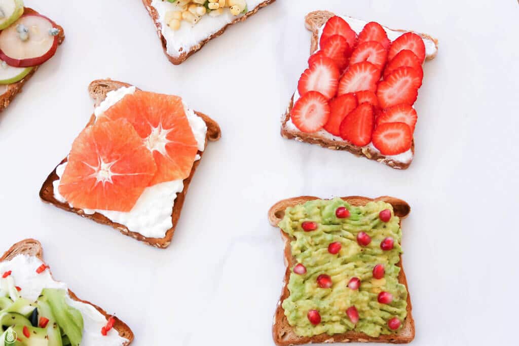 6 ideas for delicious & healthy toast toppings || 6 רעיונות לטוסטים משודרגים שאפשר להכין בקלי קלות
