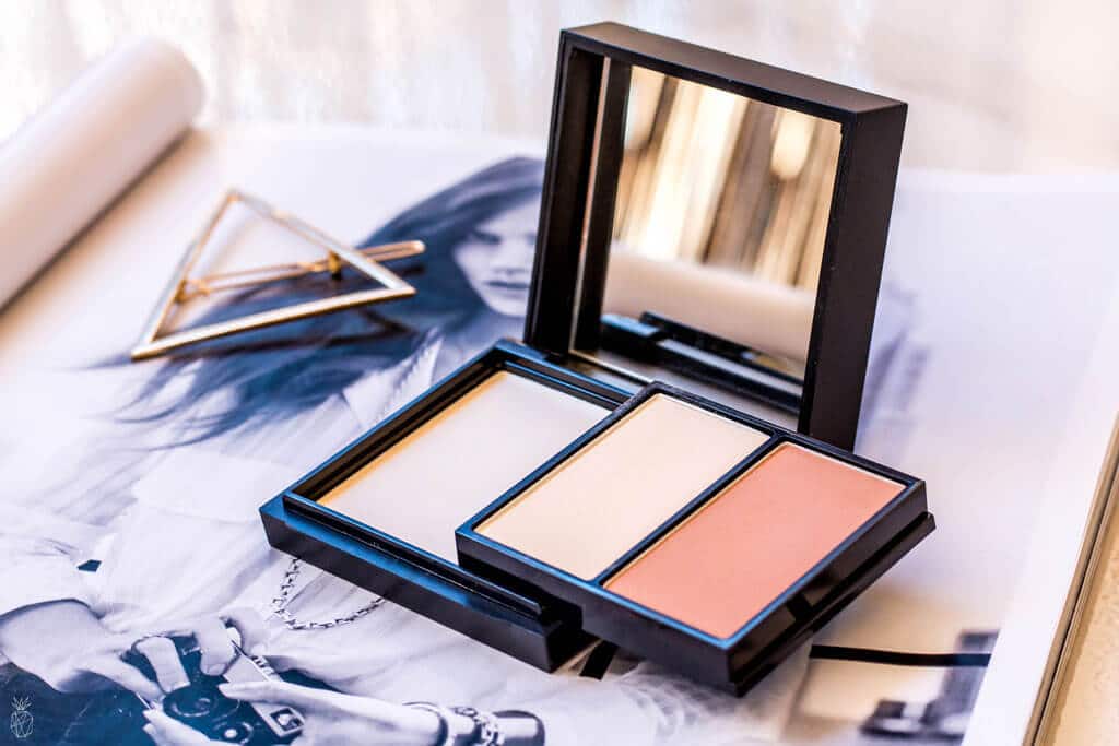 Beauty On The Road : MAC - ALL THE RIGHT ANGLES CONTOUR PALETTE