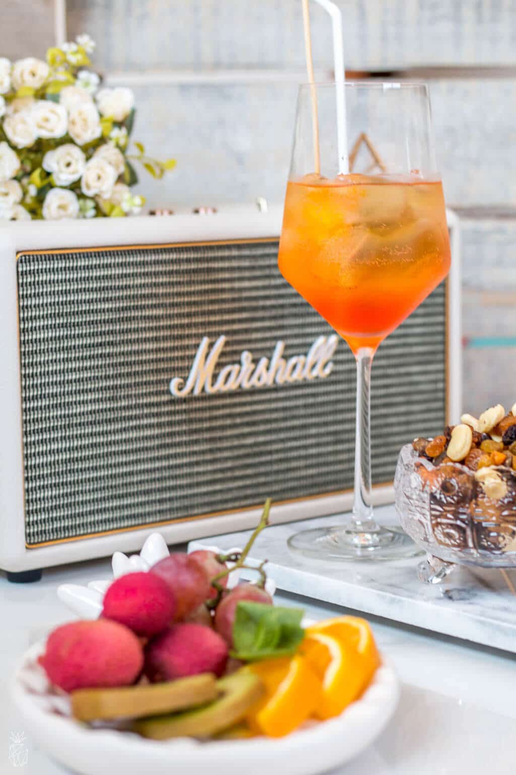 Aperol Spritz recipe - how to make the Italian refreshing & easy summer cocktail at home - Click on the photo for the full recipe @ hedonistit.com