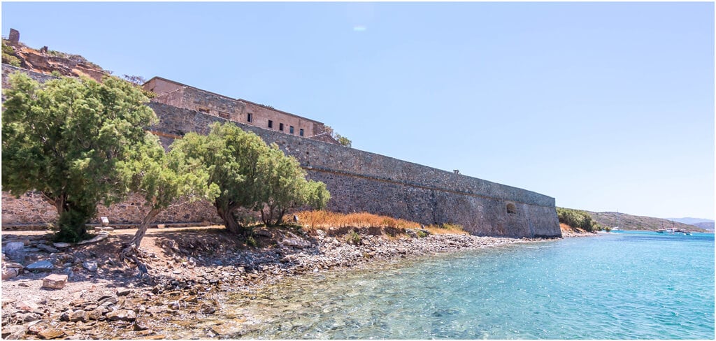 One Day Trip Travel Guide in Northeast Crete : Agios Nikolaos, Elounda, Plaka & Spinalonga Island. Click through to read everything you need to know before traveling into this part of the Greek island