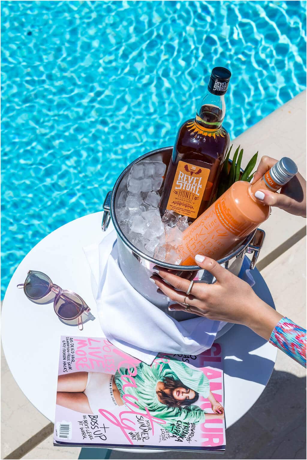 Cocktails By The Pool: Two easy recipes for summer cocktails - Honey Mint Whiskey Mojito & Vine Smoothies! Just pour, mix and sip at your next pool party!