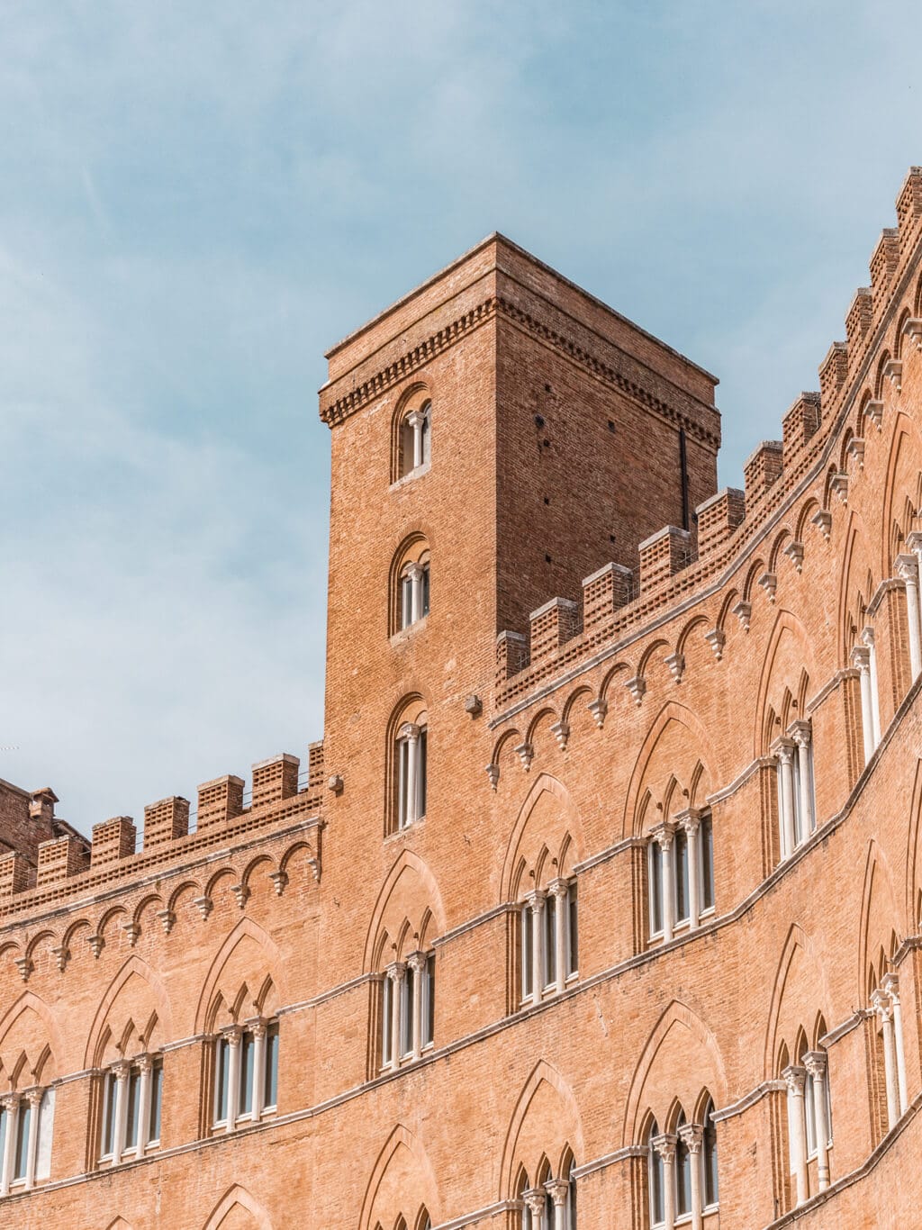 Sienna || A Guide For Planning A Trip To Tuscany, Italy - Things to do, including food & restaurants tips, wineries, and road trip tips