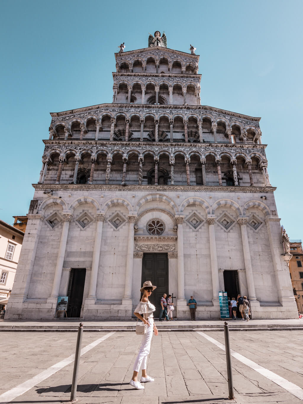 Lucca || A Guide For Planning A Trip To Tuscany, Italy - Things to do, including food & restaurants tips, wineries, and road trip tips