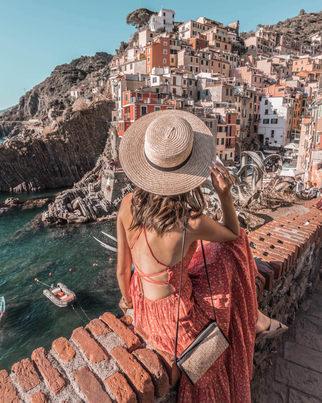 Things to do in Cinque Terre + where to stay and food tips {Photography guide}