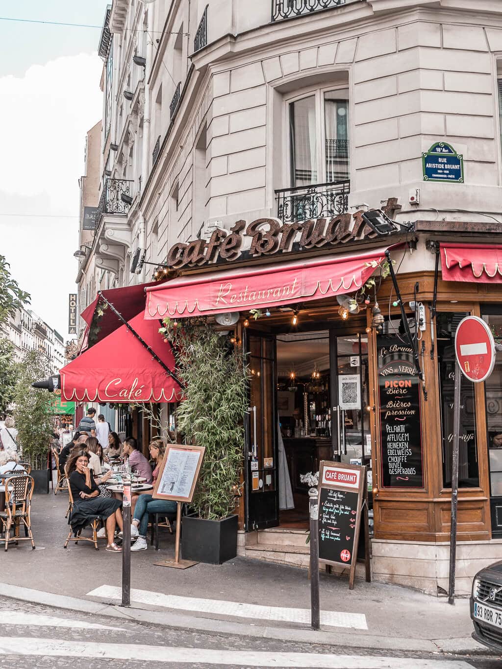 Paris Tour Guide - Things to Do in the City of Lights {5-Day Trip itinerary, including Food & Restaurant Tips, Shopping & sightseeing}