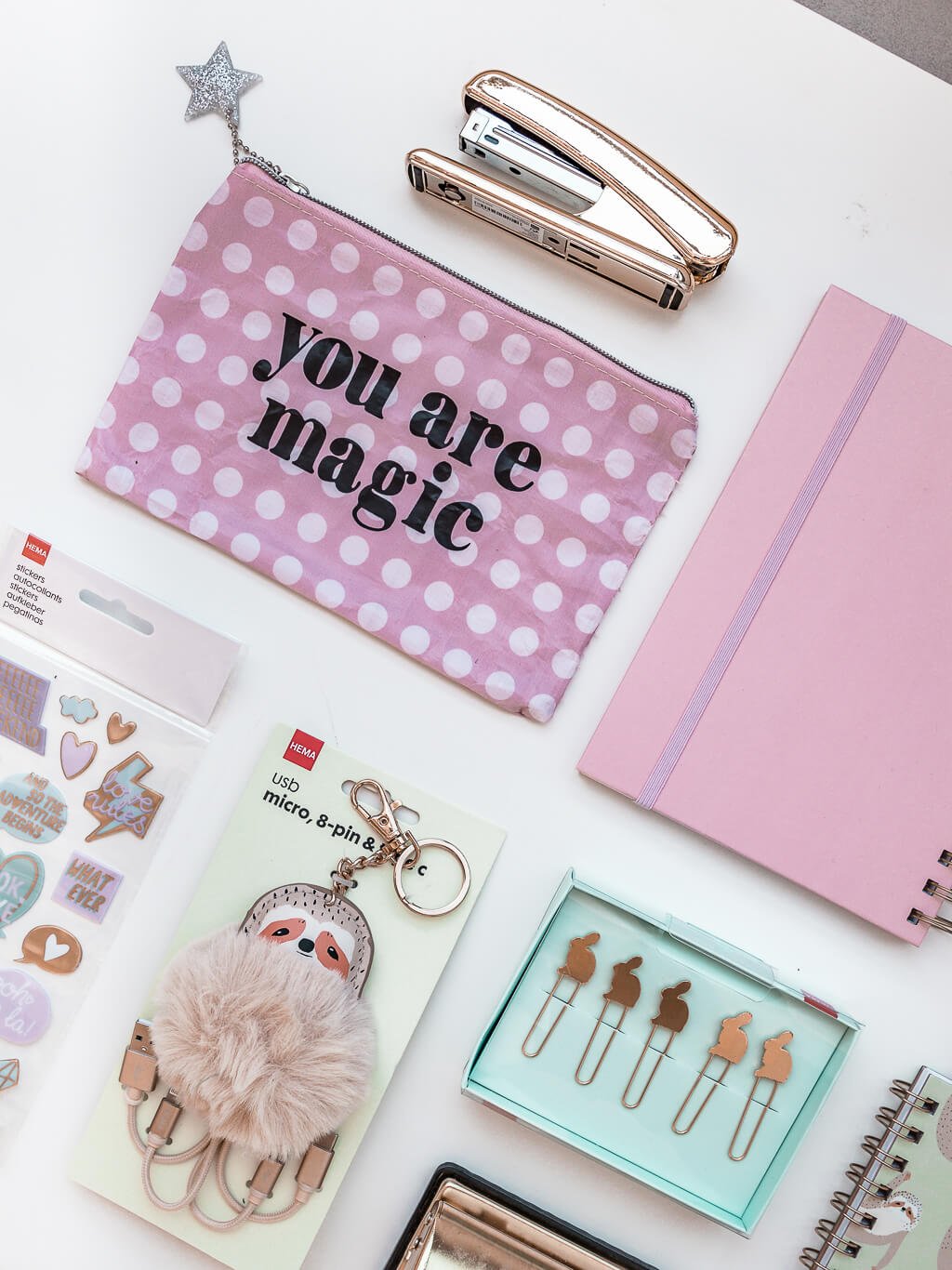 הגרלה על מוצרי נייר ואקקססוריז מהממים למשרד - הדוניסטית